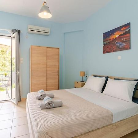 Seaside Escape Apartments - Poseidon Palaiá Fókaia Exterior foto