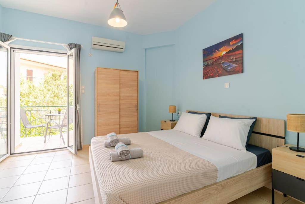 Seaside Escape Apartments - Poseidon Palaiá Fókaia Exterior foto